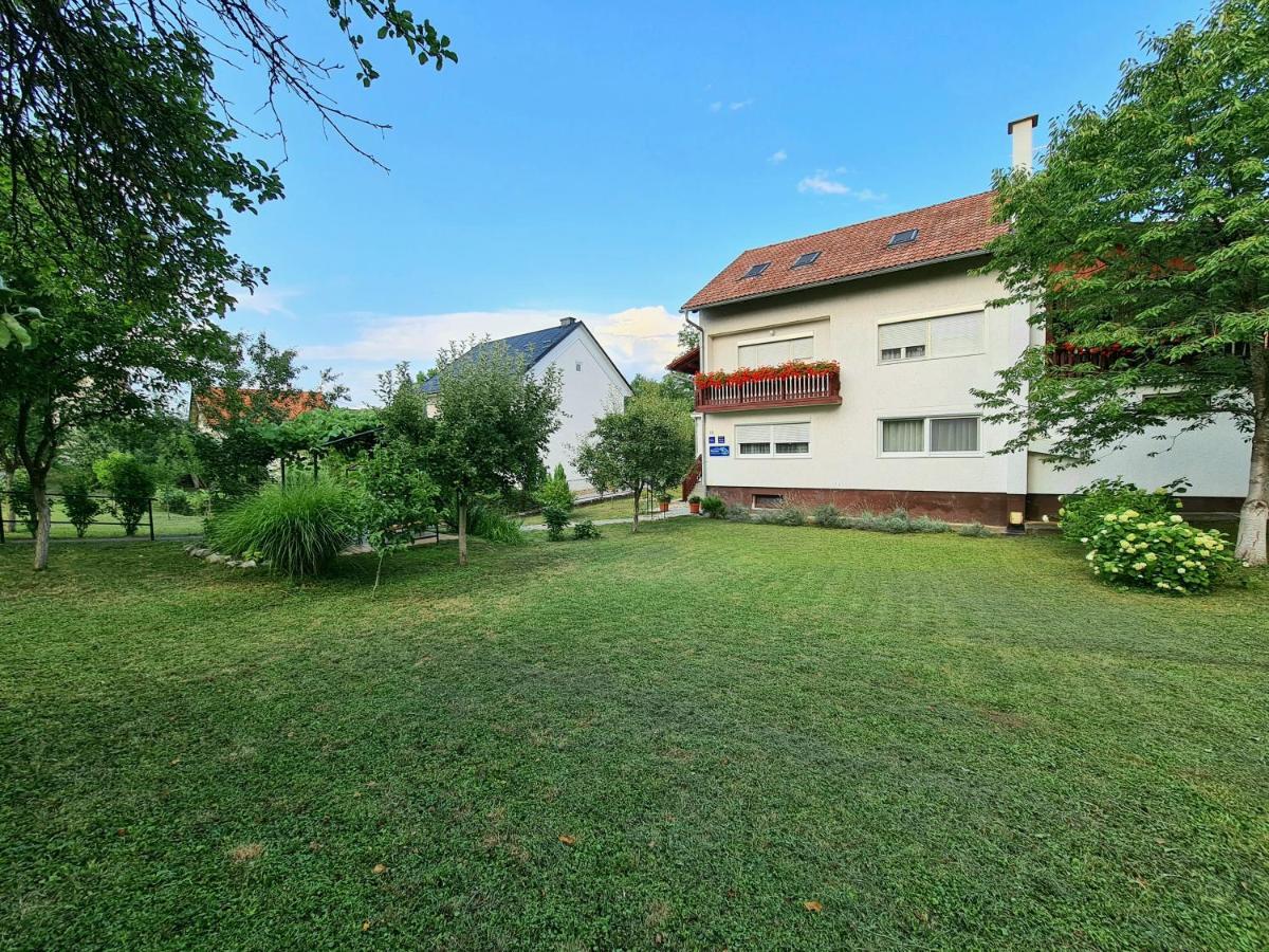 Apartment Garden Slunj Exterior photo